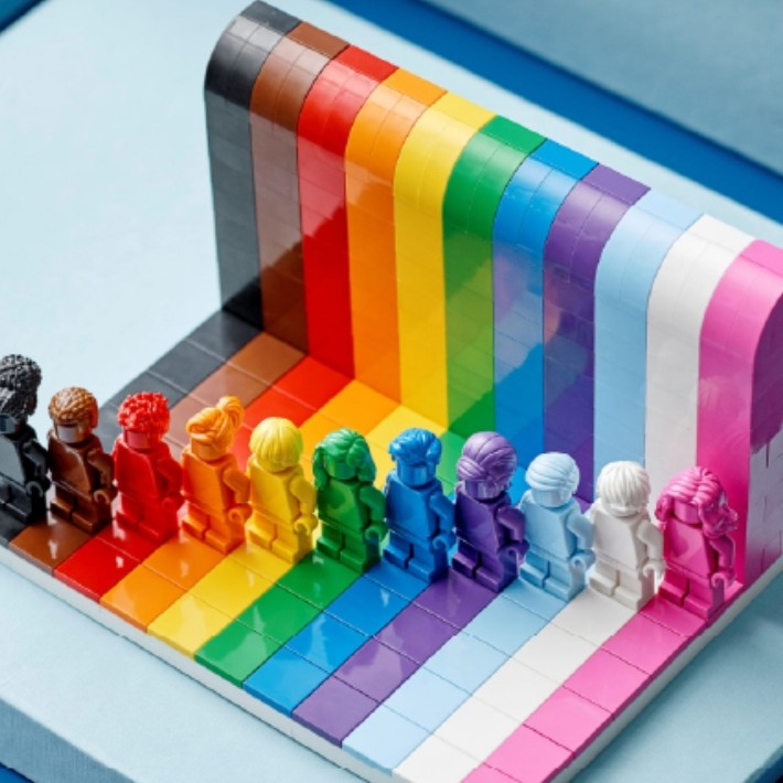 ست لگو طرح همه عالی هستند کد 40516
Lego Other Everyone Is Awesome 40516