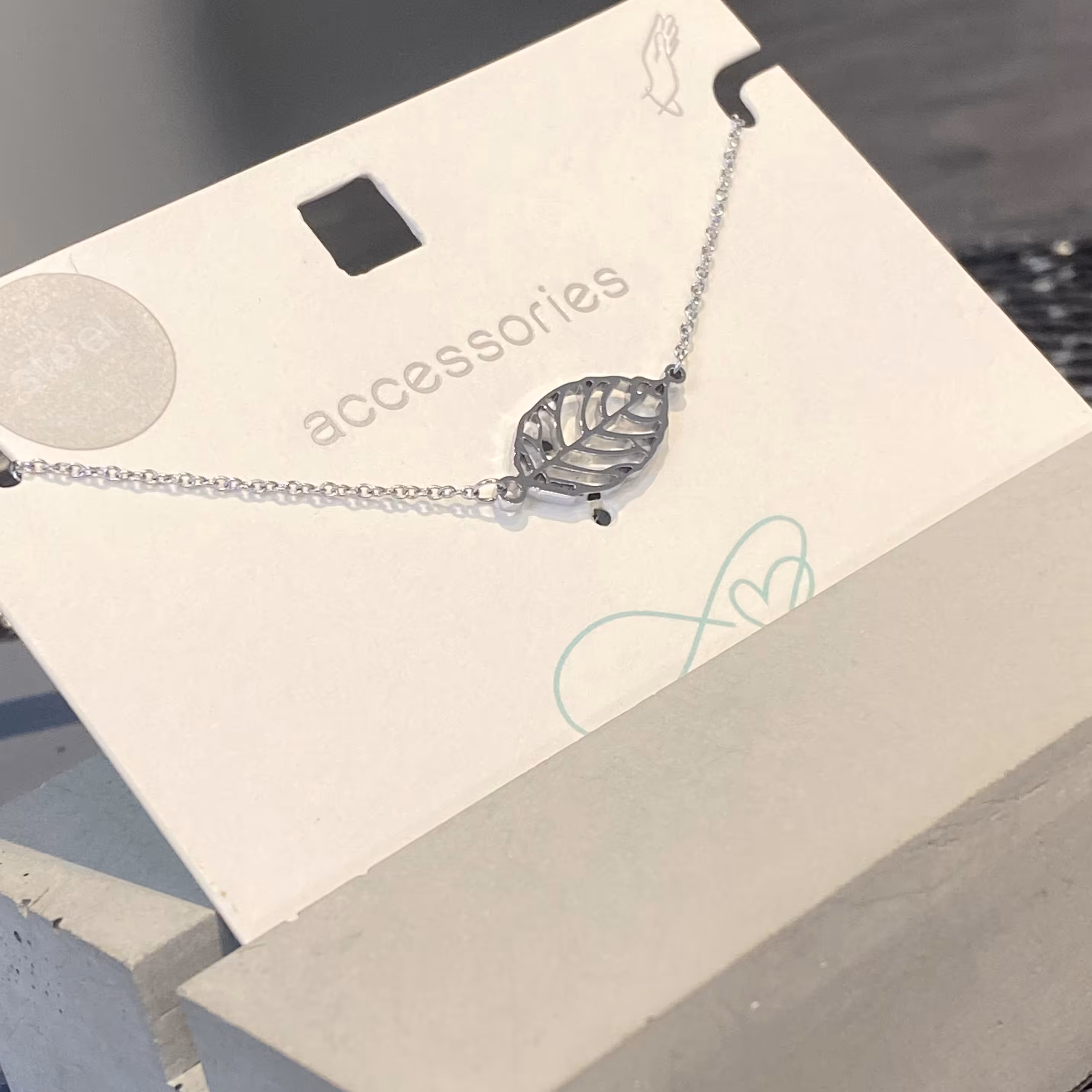 دستبند استیل طرح برگ 