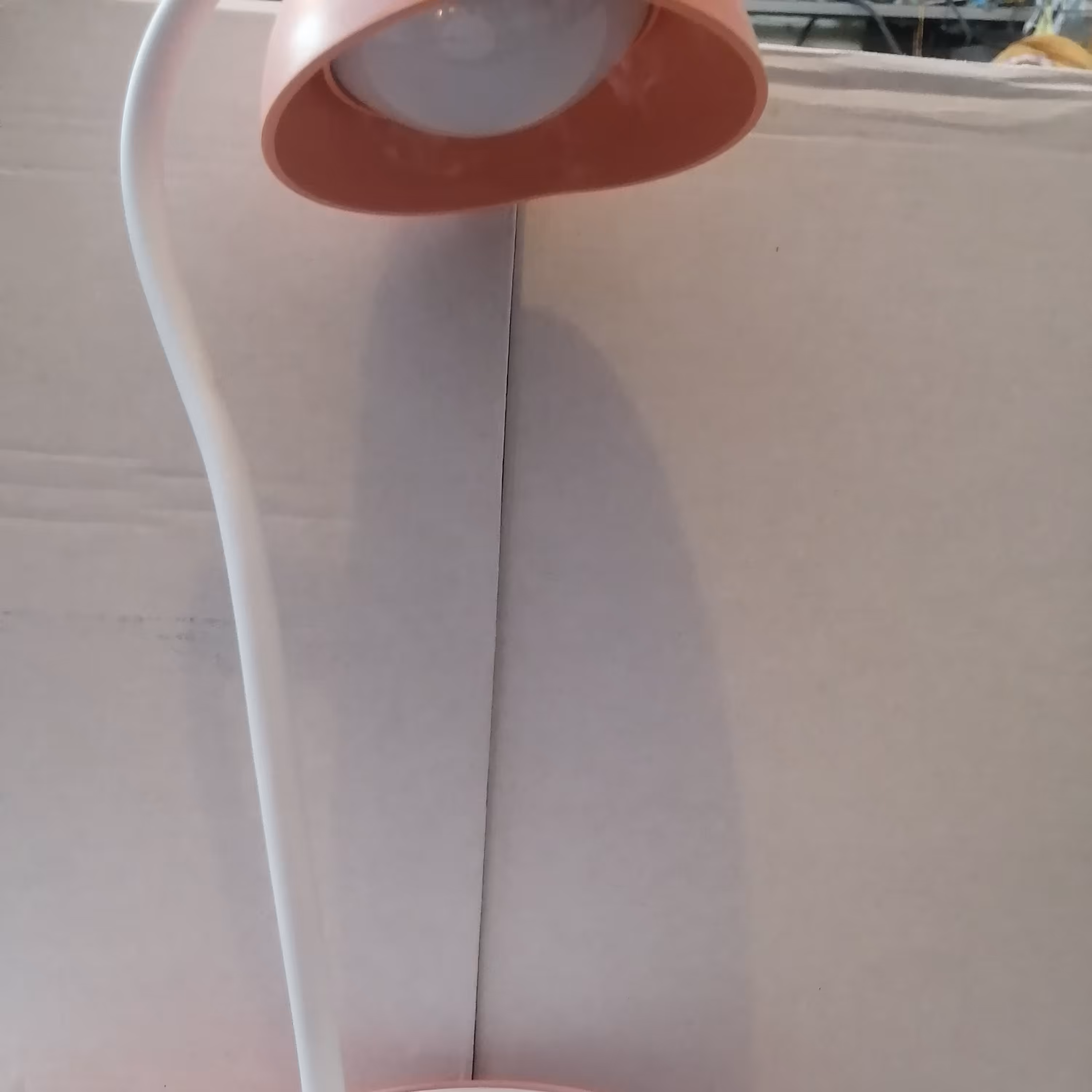 چراغ مطالعه بزرگ