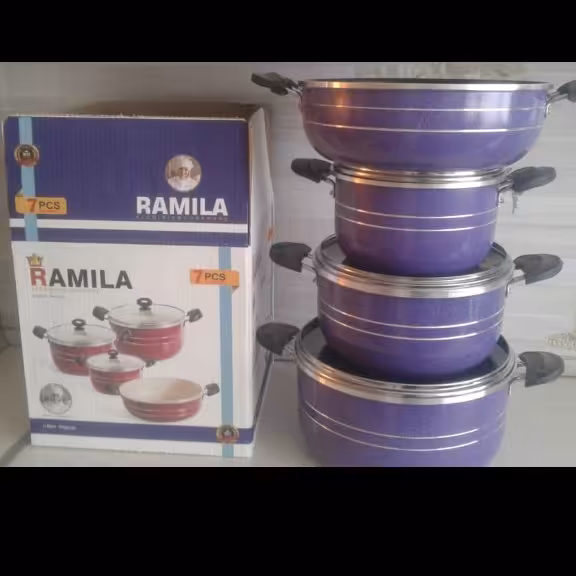 سرویس قابلمه زنبوری - هفت پارچه طرح چدن داخل زنبوری - ساخت شرکت تولیدی قابلمه چکشی روحی 