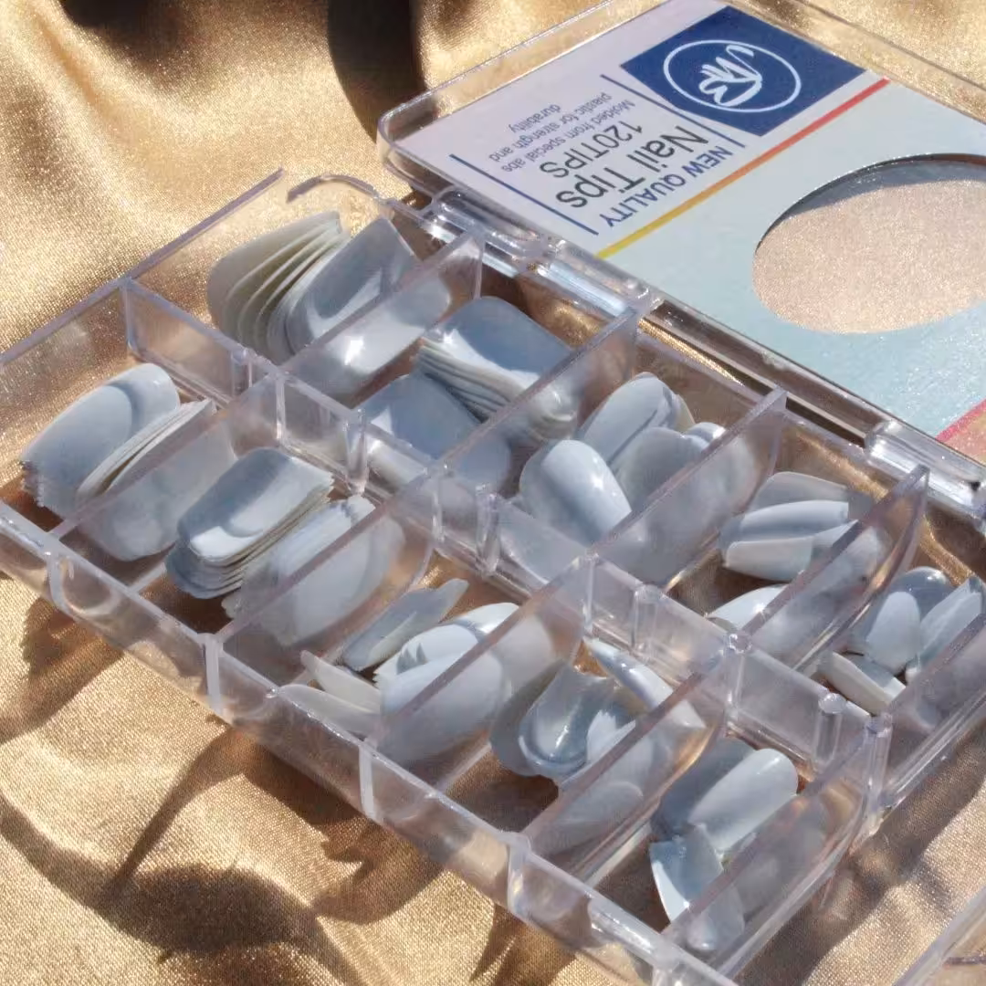 ناخن مصنوعی 120 تایی 