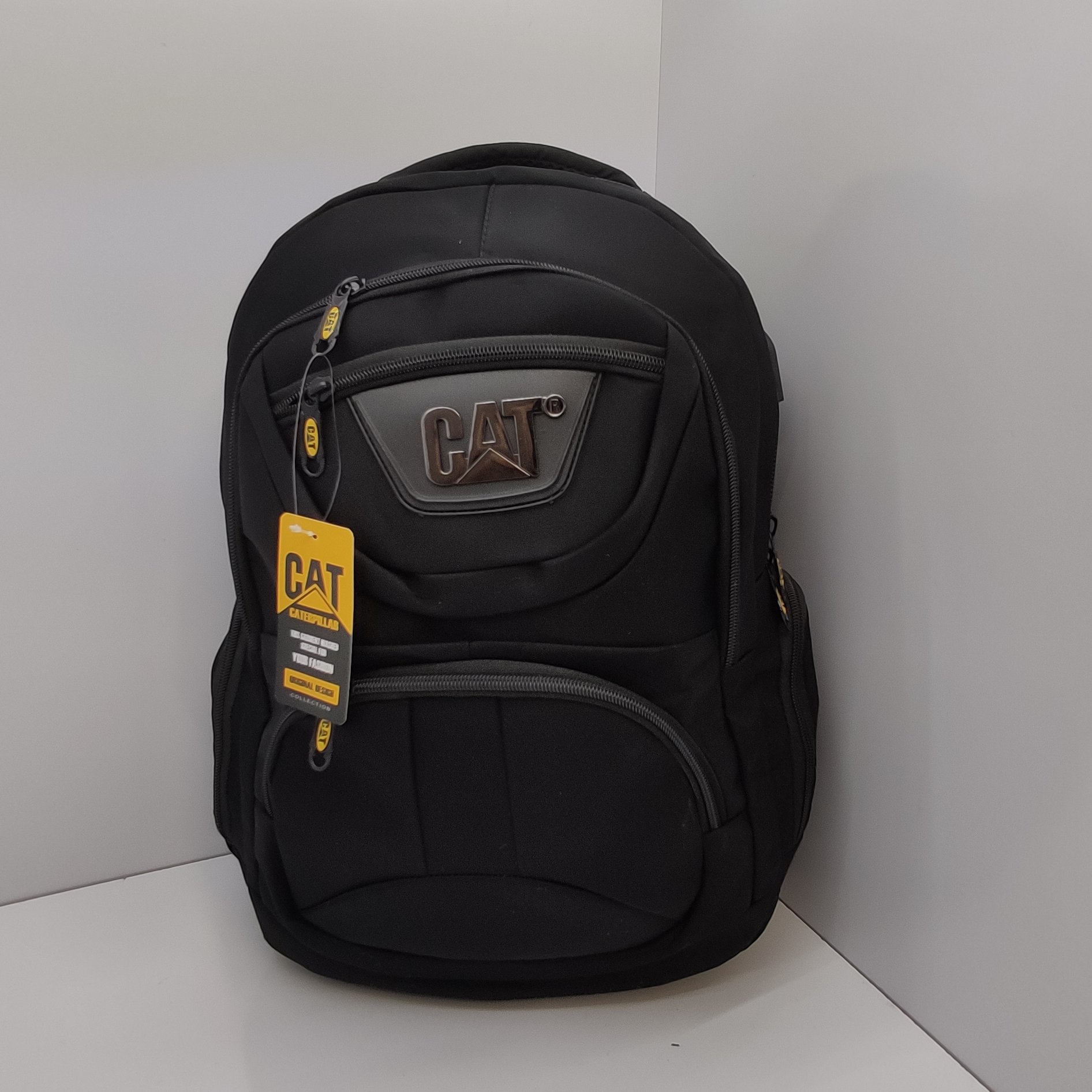 کوله پشتی  اسپورت CAT جادار زیبا و خاص مناسب فضای دانشگاه مدرسه و روزمره . ارسال رایگان