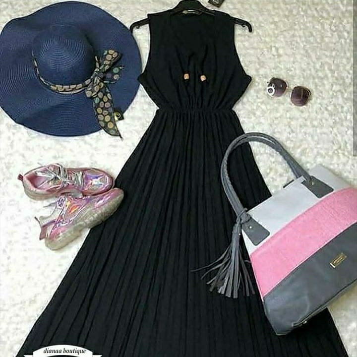 پیراهن ساحلی پلیسه