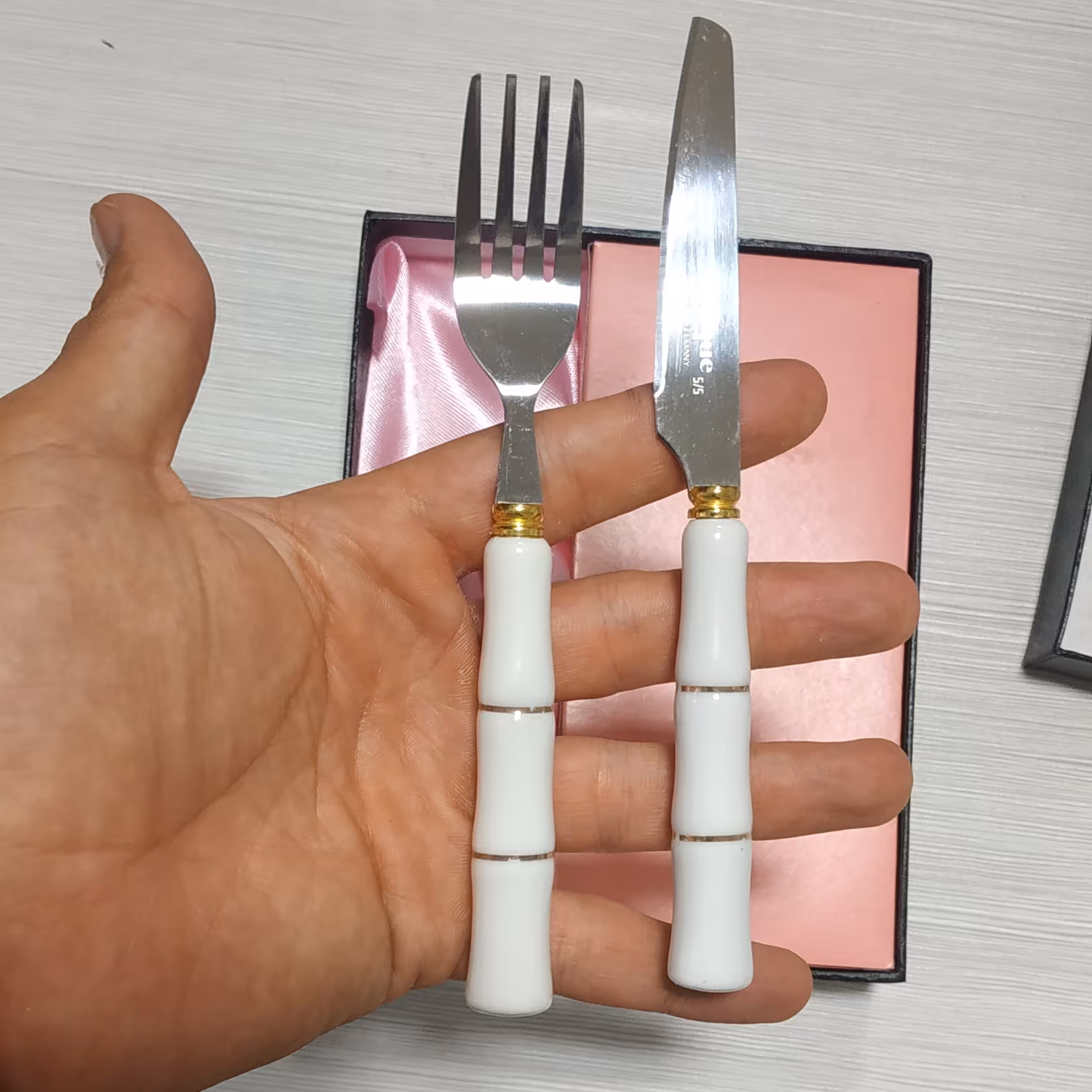 کارد و چنگال میوه خوری شیک برند یونیک  unique 