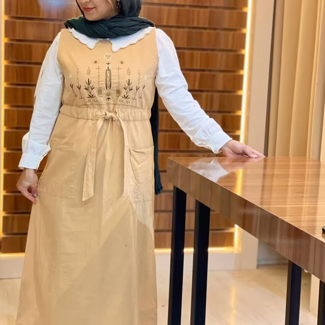 سارافون بلند دخترانه و زنانه گلدوزی مدل آنجل الیاف طبیعی در 3 رنگ متفاوت و سایز بندی  