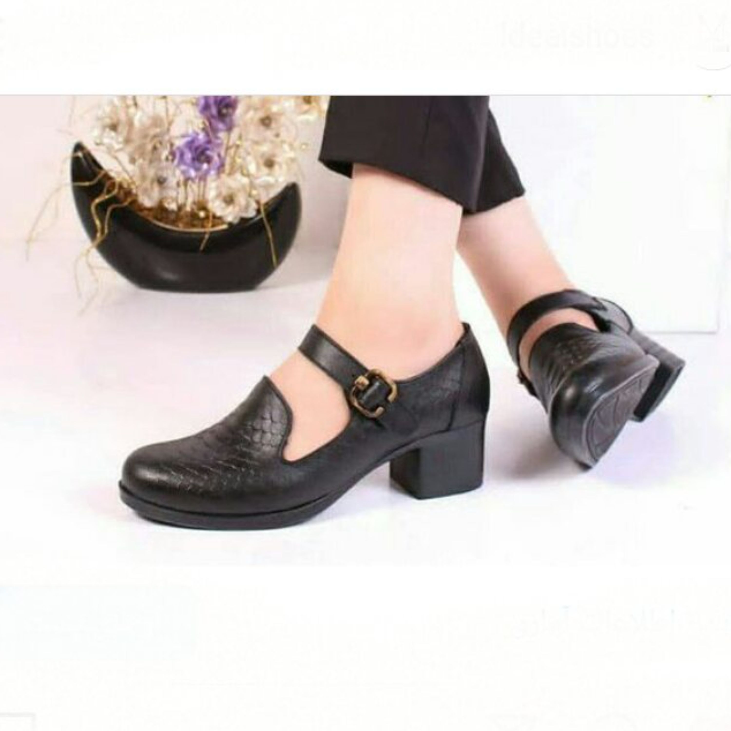 کفش پاشنه دارپوست ماری