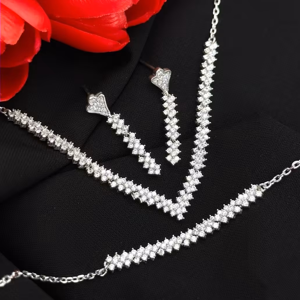 سرویس نقره زنجیری سوپر میکرو کد 2015(با عیار  استاندارد نقره 925)