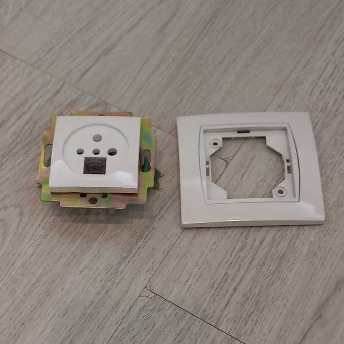 پریز تلفن دوکاره پارت مدل آذین بسته 10 عددی 