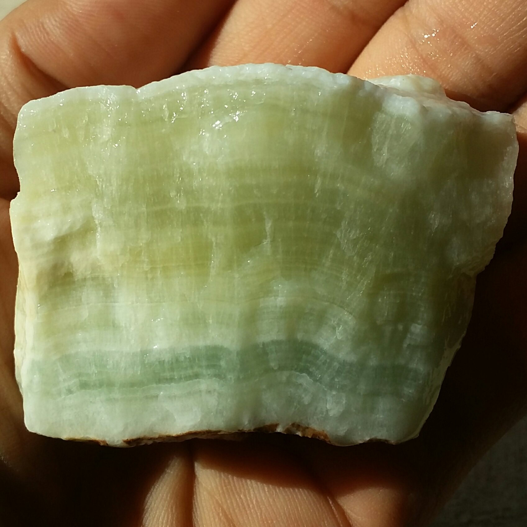 سنگ راف وارداتی آراگونیت سبز لیمویی بسیار کمیاب  صد در صد طبیعی شااهکار خلقت خاص
با قابلیت ساخت چندین نگین خاص دیدنی