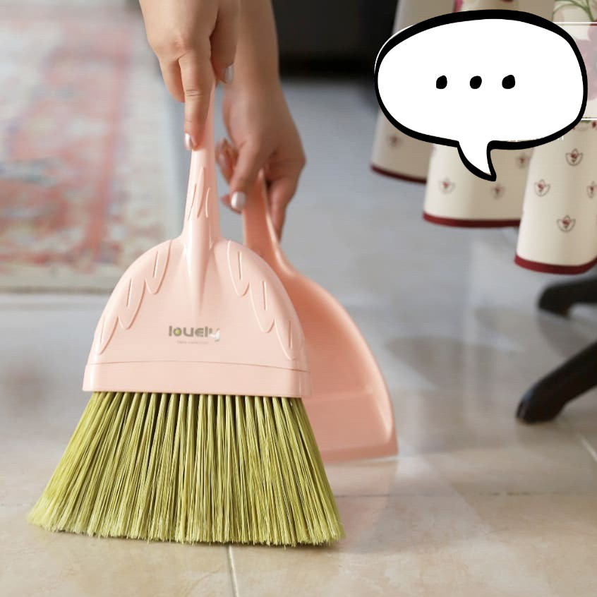 ست جارو وخاک انداز در رنگ های سفید و صورتی