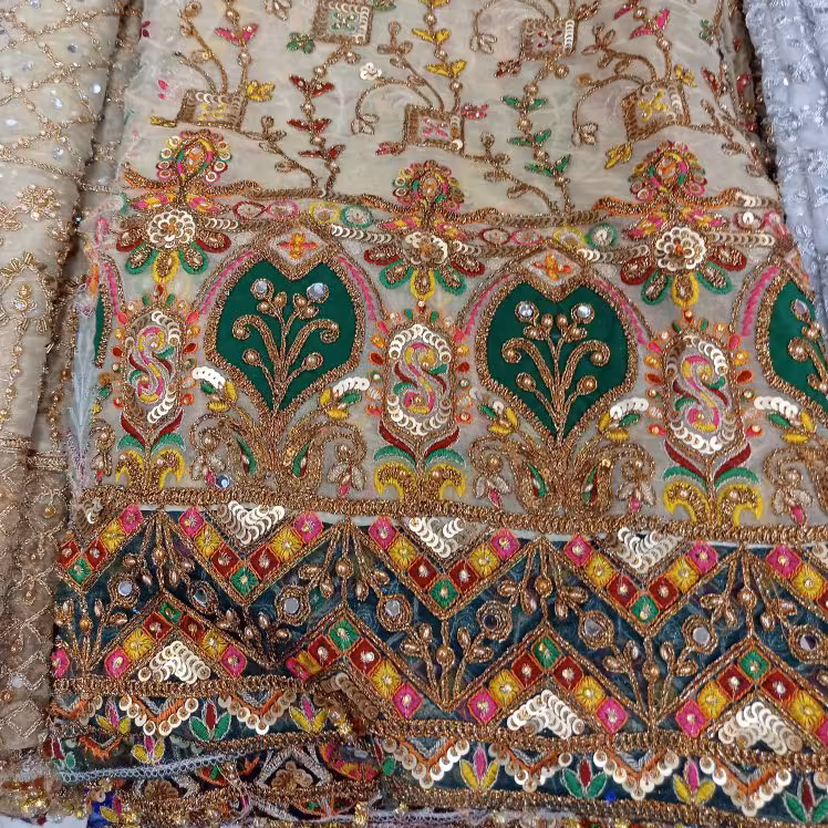 پارچه مجلسی سوزندوزی نگین دار