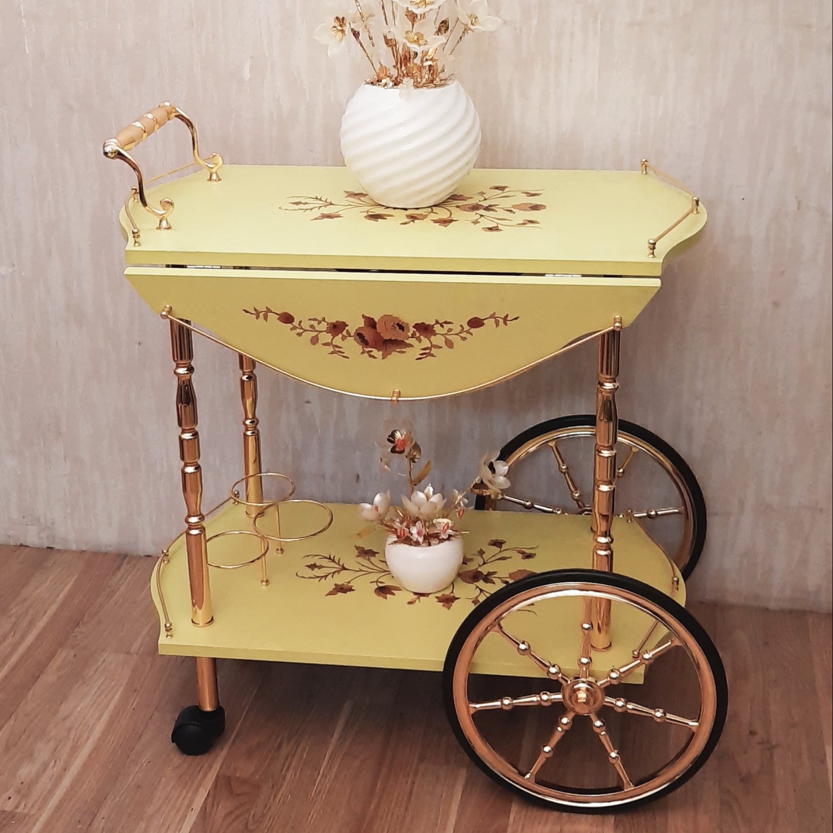 میز بار پذیرایی چرخدار پروانه زرد لیموئی ام دی اف