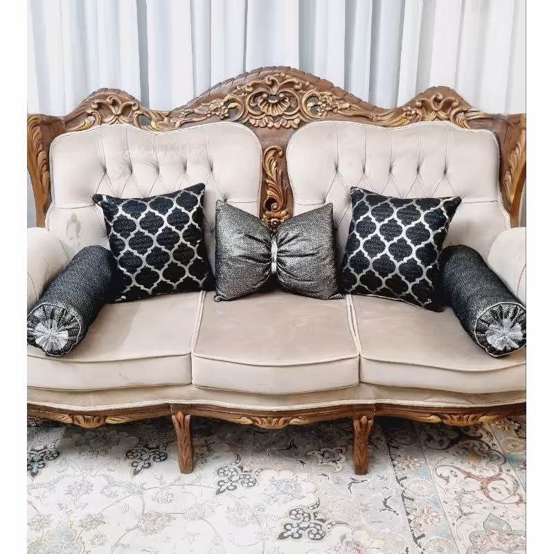 ست کوسن پاپیونی و  مربع و متکا 5 تیکه مخمل رنگ سیاه