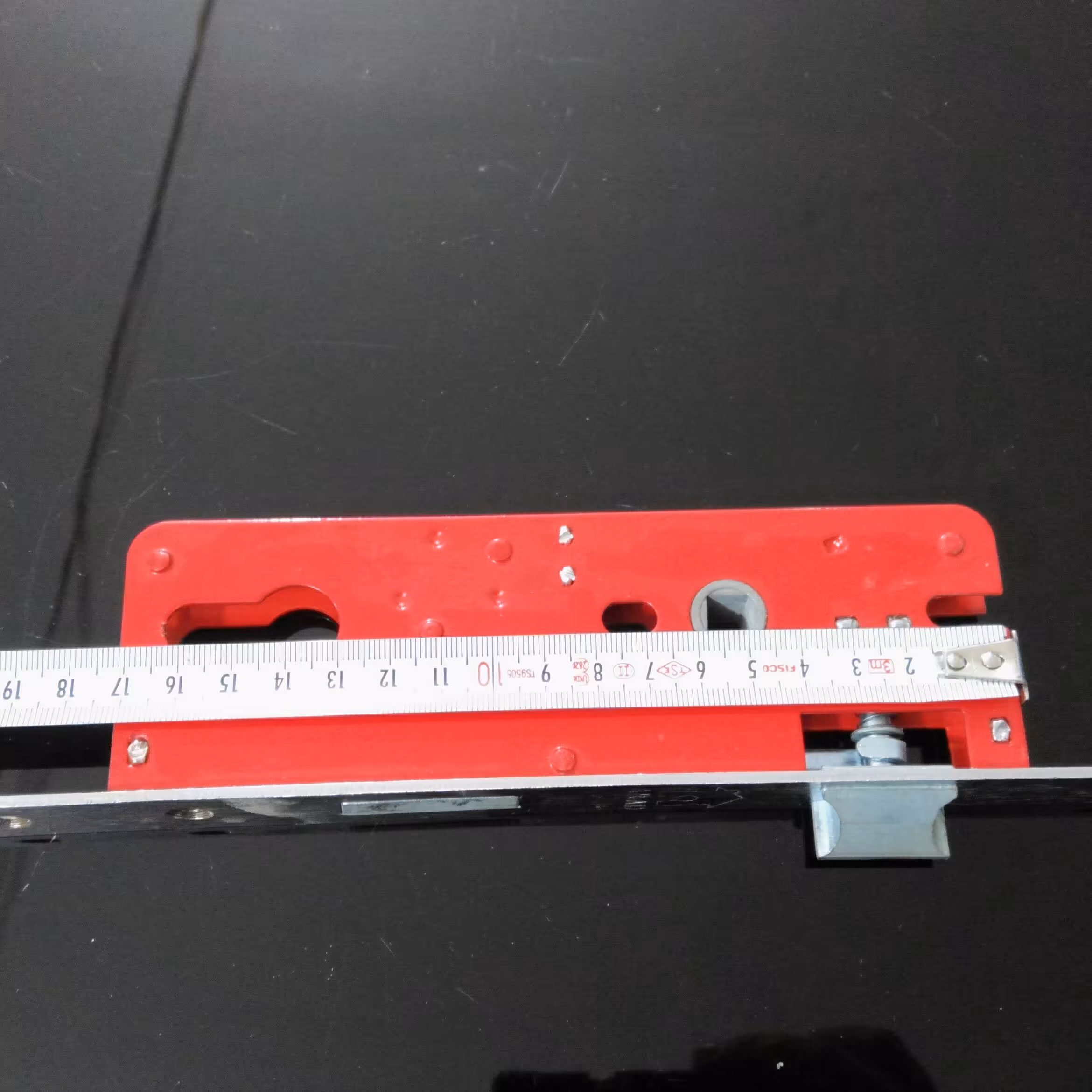 قفل سوییچی درب آلومینیومی