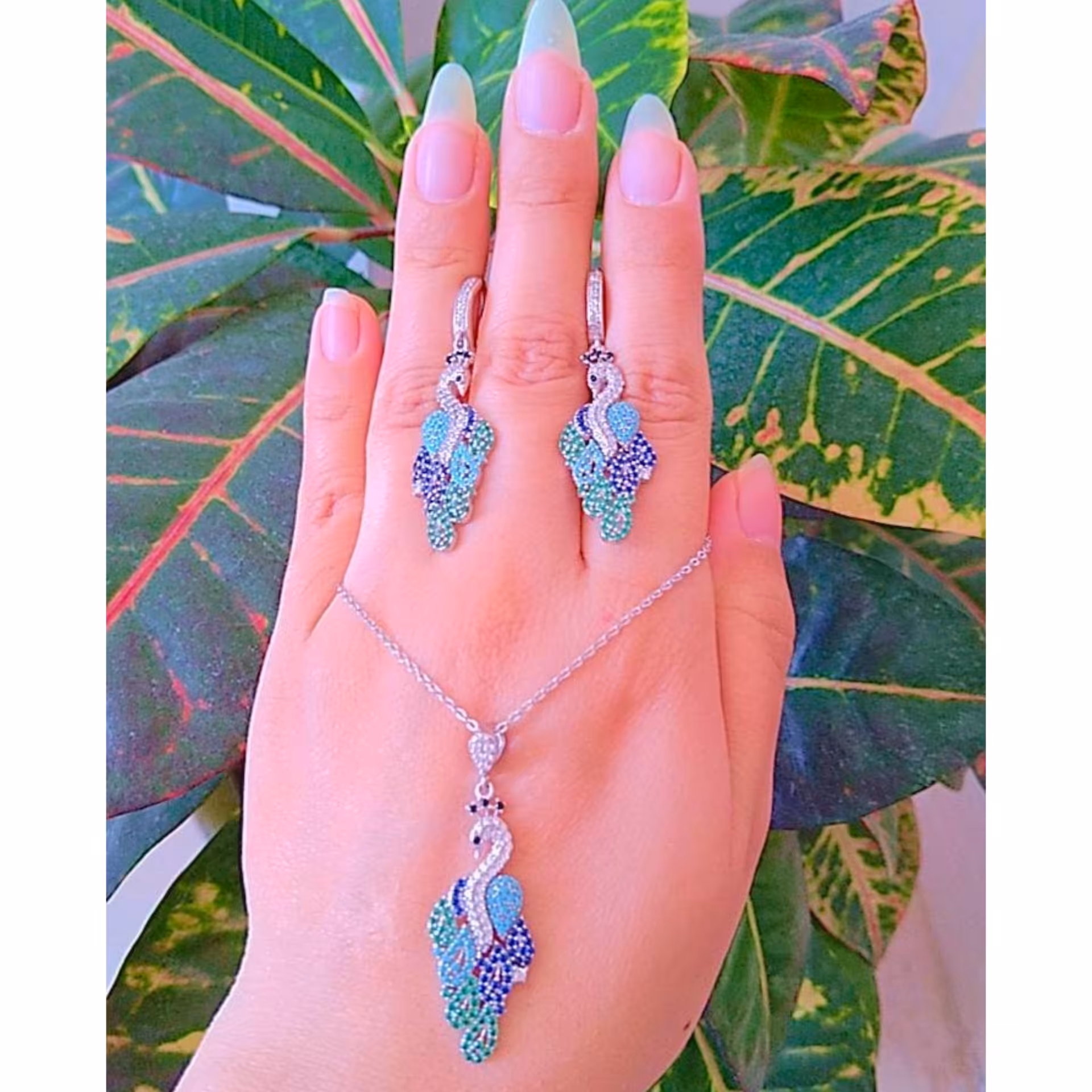 نیم ست نقره زنانه(بازنجیر) طاووس رنگی عیار 925 با آبکاری طلا سفید