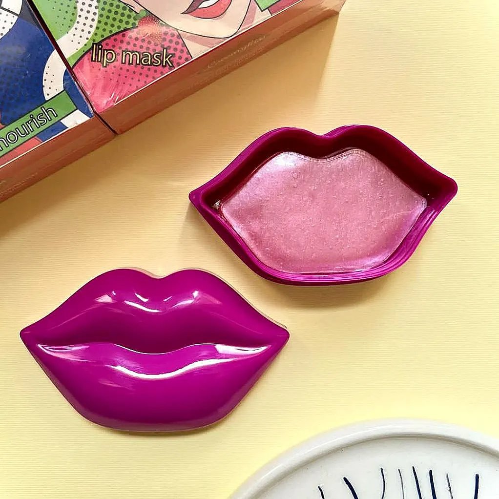 ماسک لب کاسه ای توت فرنگی سرسان لاو