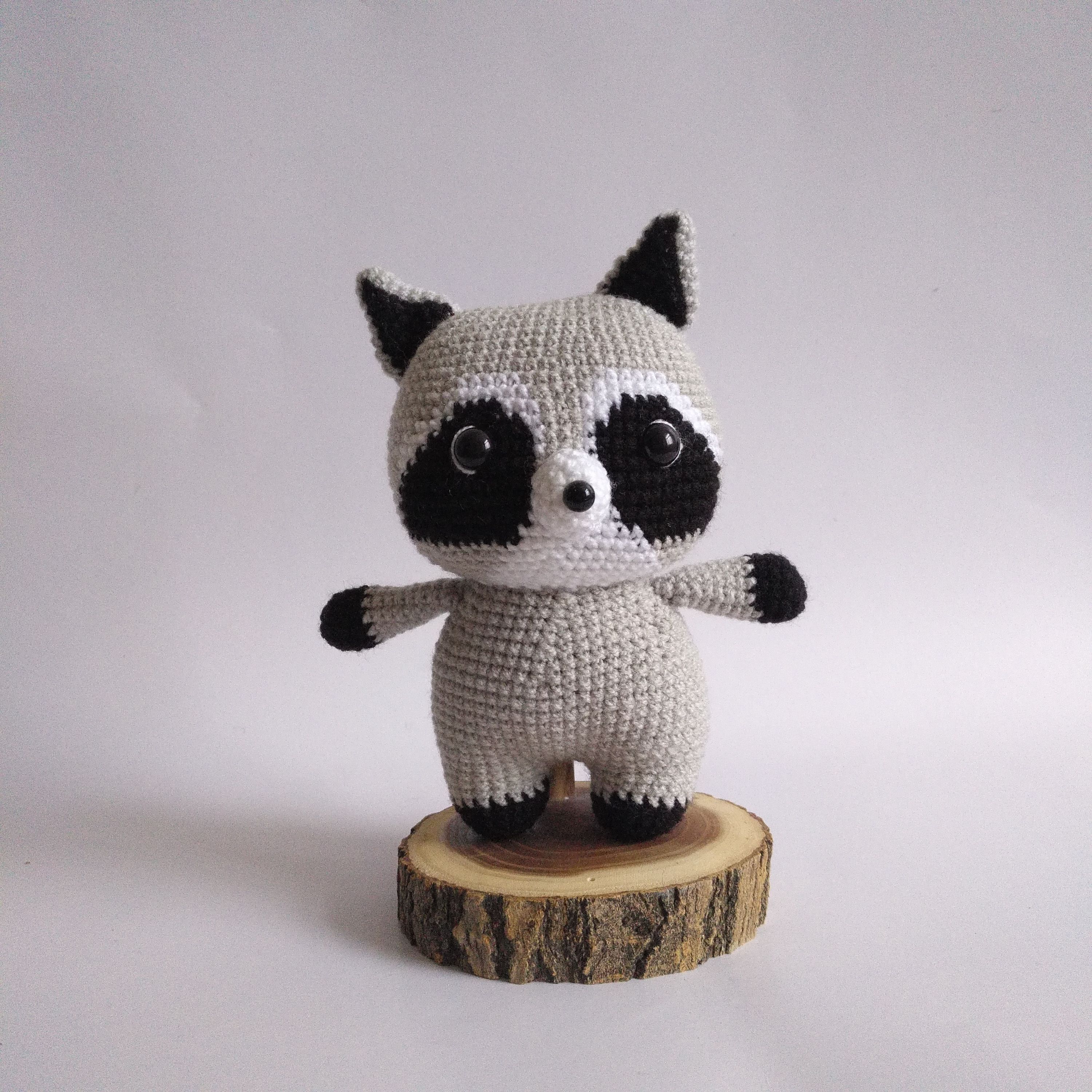 اسباب بازی عروسک بافتنی کاموایی راکون