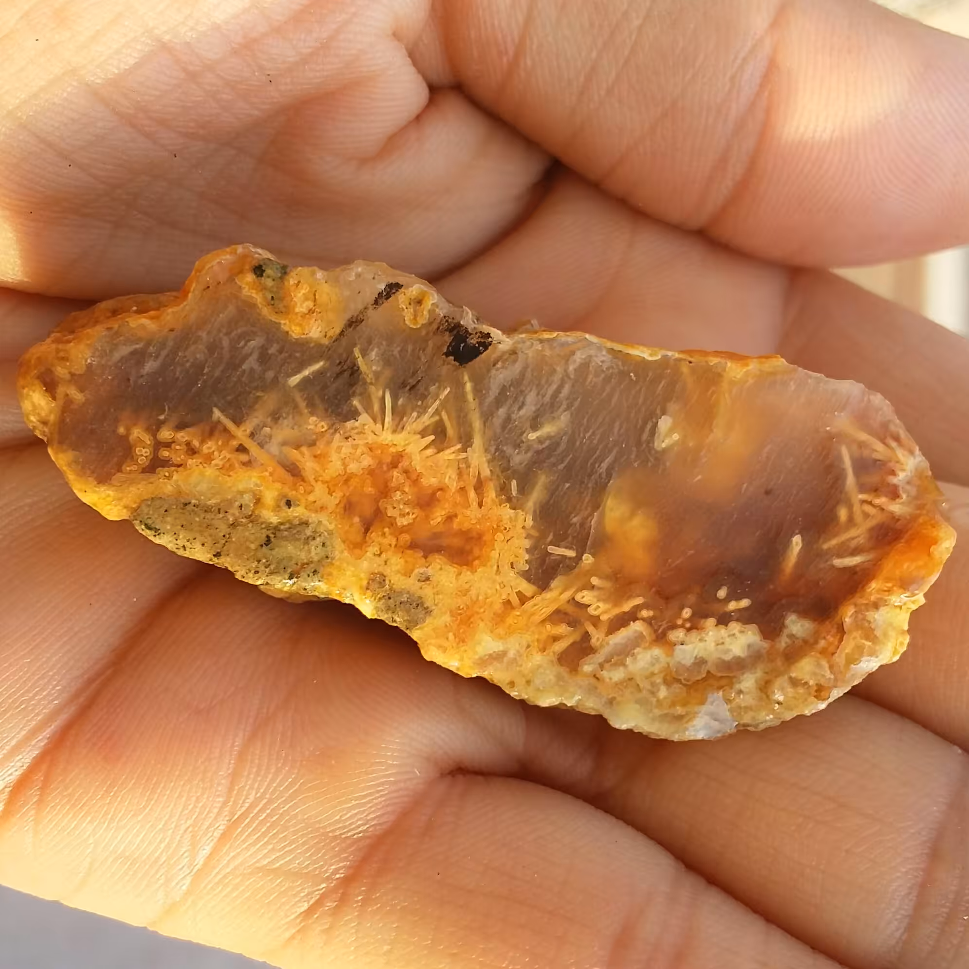 اسلایس سنگ راف عقیق رتایل دار طلایی شاهکار خلقت 100 در 100 طبیعی 
تابلو نقاشی طبیعی بینظیییر