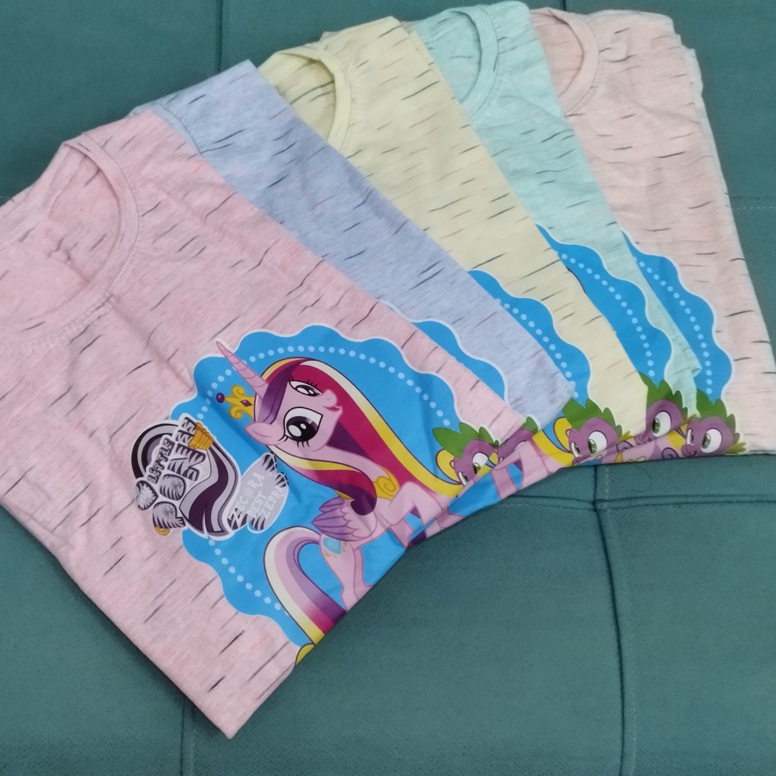 تیشرت  طرح پونی   دخترانه جنس نخ پنبه ترک