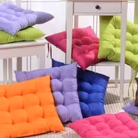 پدصندلی در رنگهای زیبا.ابعاد 40 در 40 س.فقط مشکی موجوده