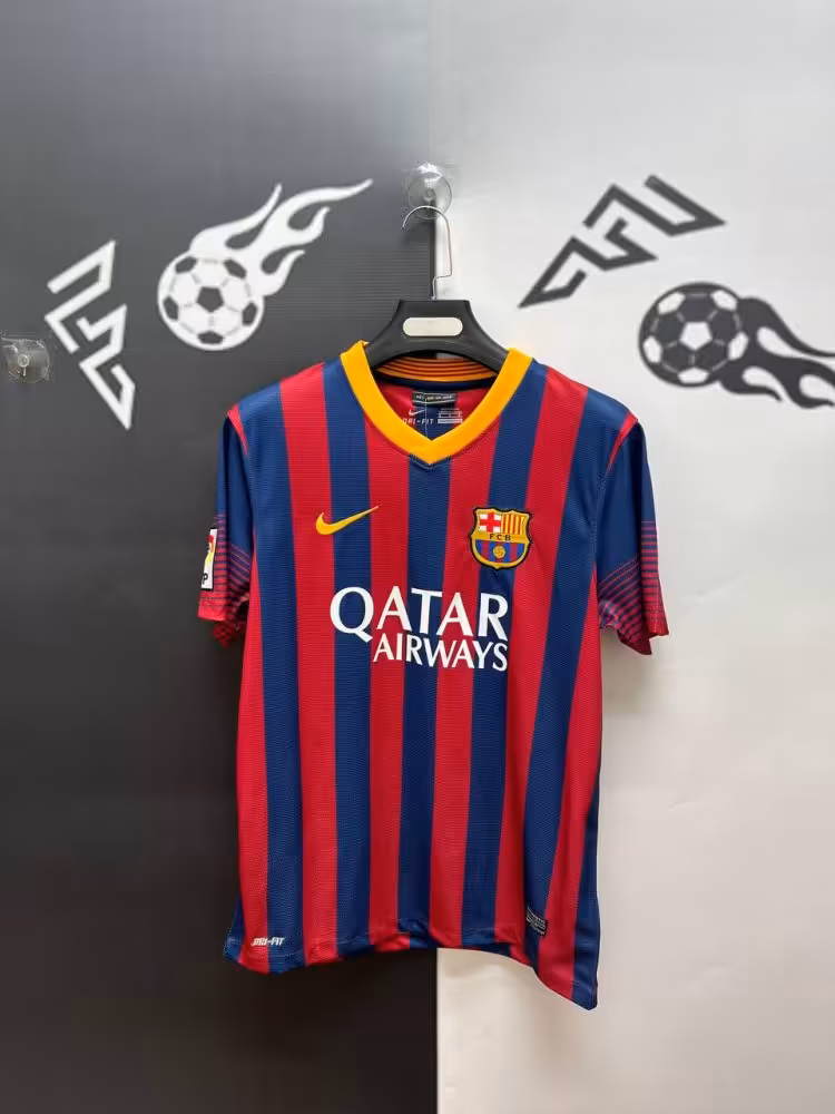 لباس اول بارسلونا 2013-2014