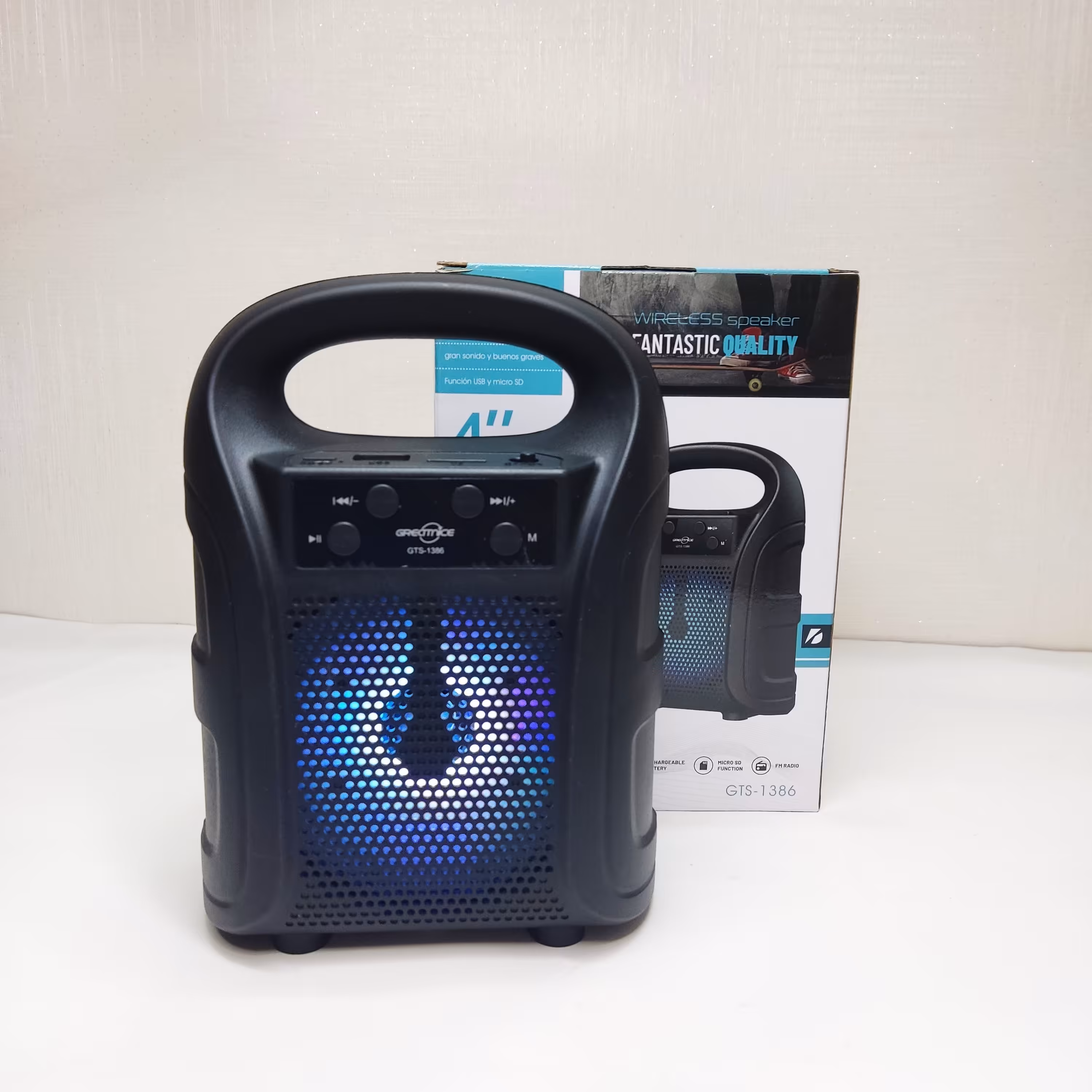 اسپیکر بلوتوثی قابل حمل مدل GTS-1386 مشکی رنگ دارای رقص نور