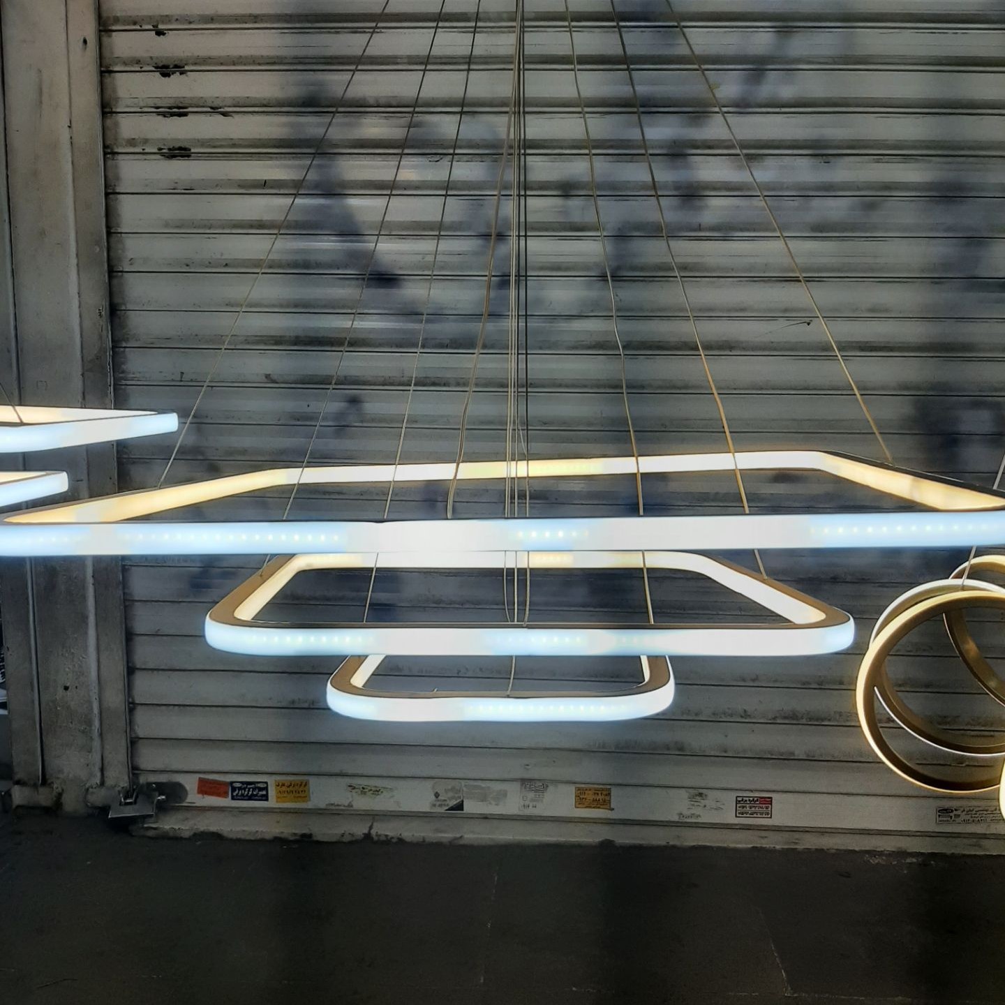 لوستر مدرن طرح مربع دو طرف نور