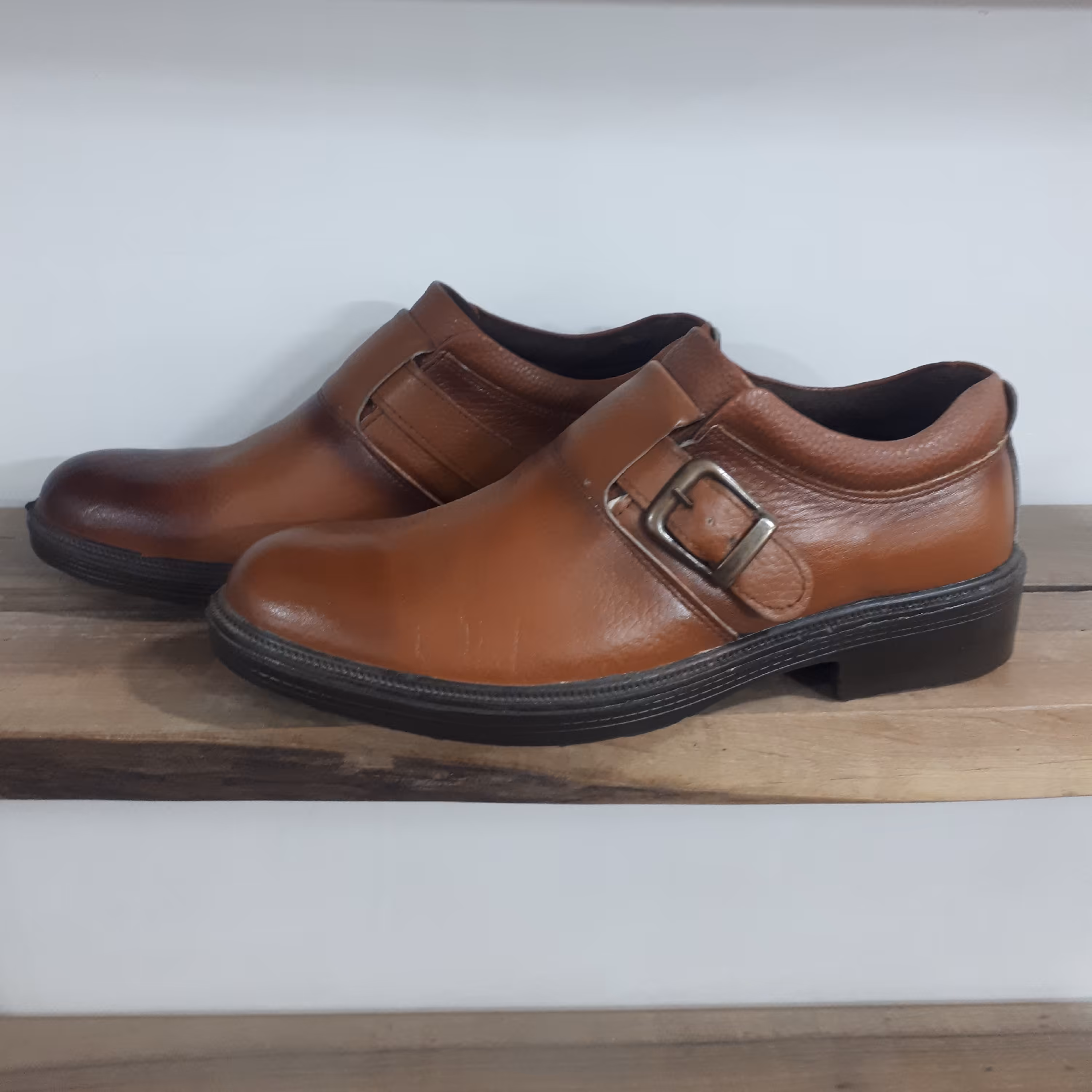 کفش چرم طبیعی تبریز رنگ عسلی