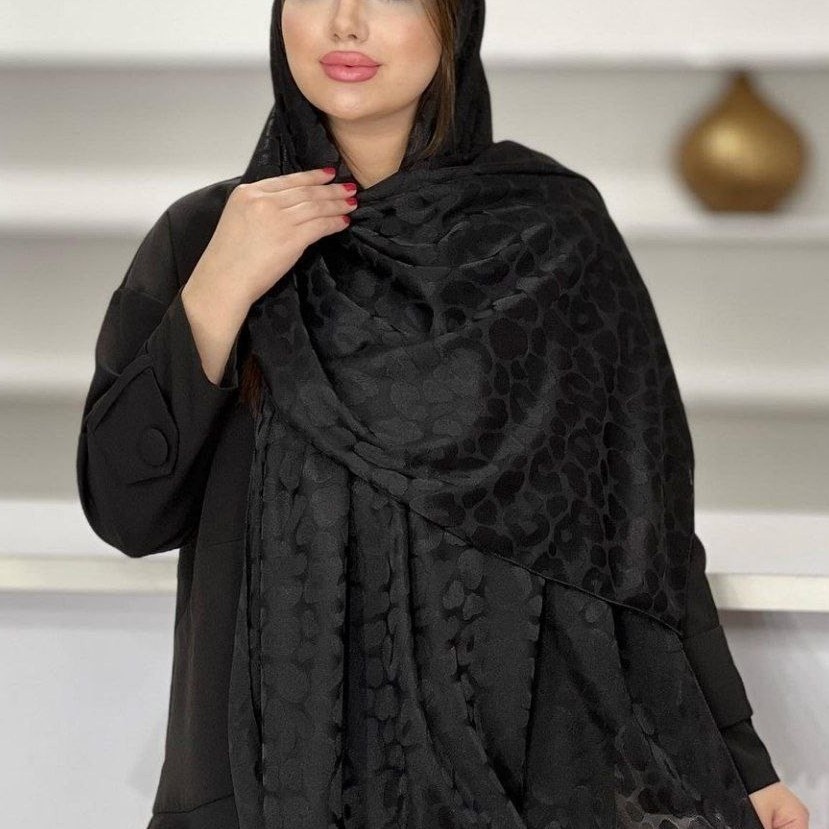 شال مشکی طرح دار  مناسب محرم 