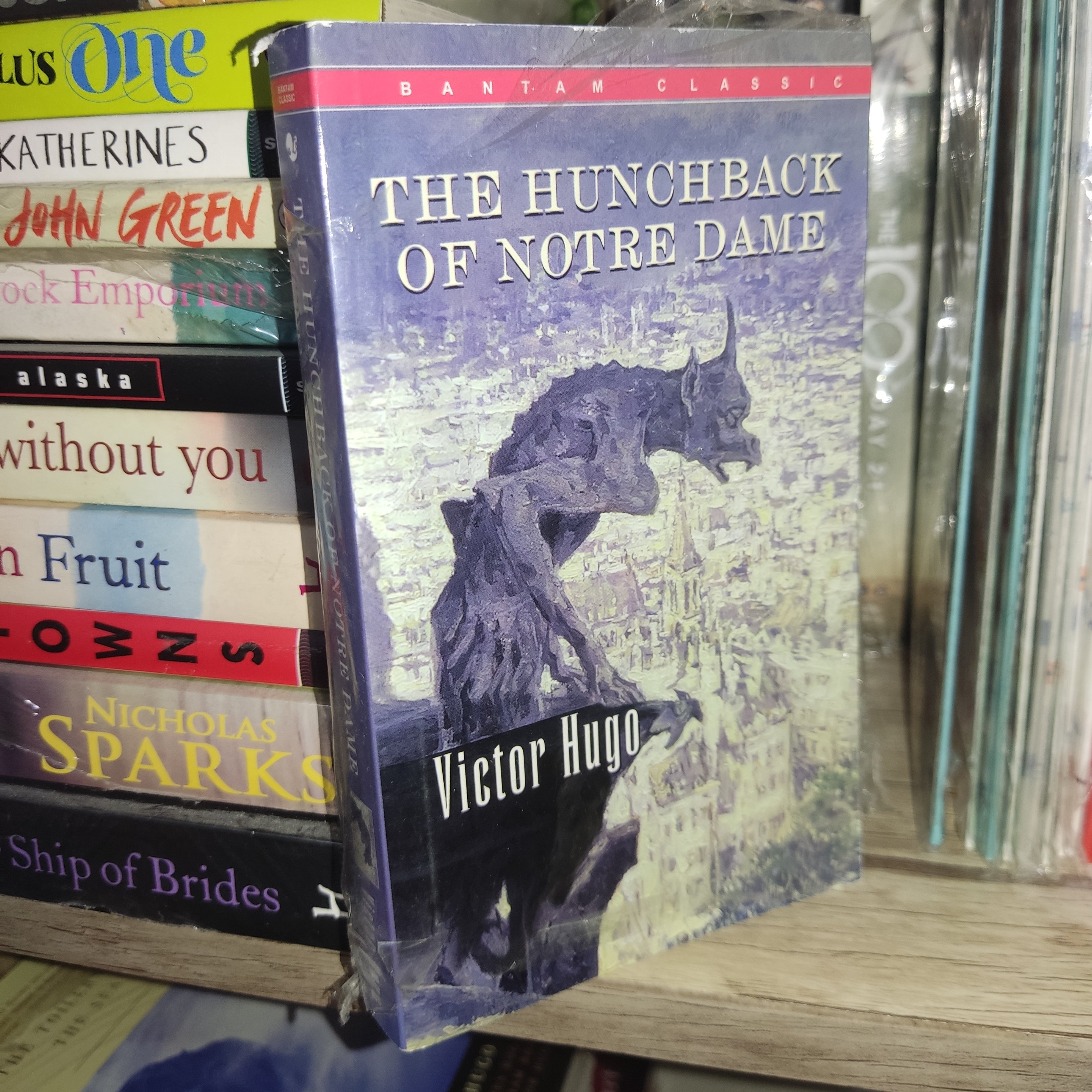 کتاب زبان اصلی The Hunchback of Notre Dame (گوژپشت نوتردام) - اثر ویکتور هوگو