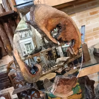 آیینه تنه درخت ساخته شده از چوب گردو 