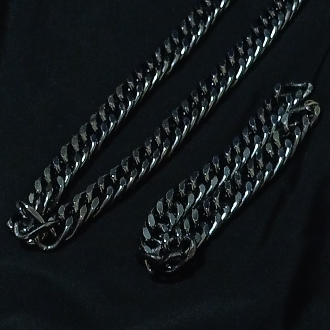 دستبند و گردنبند 