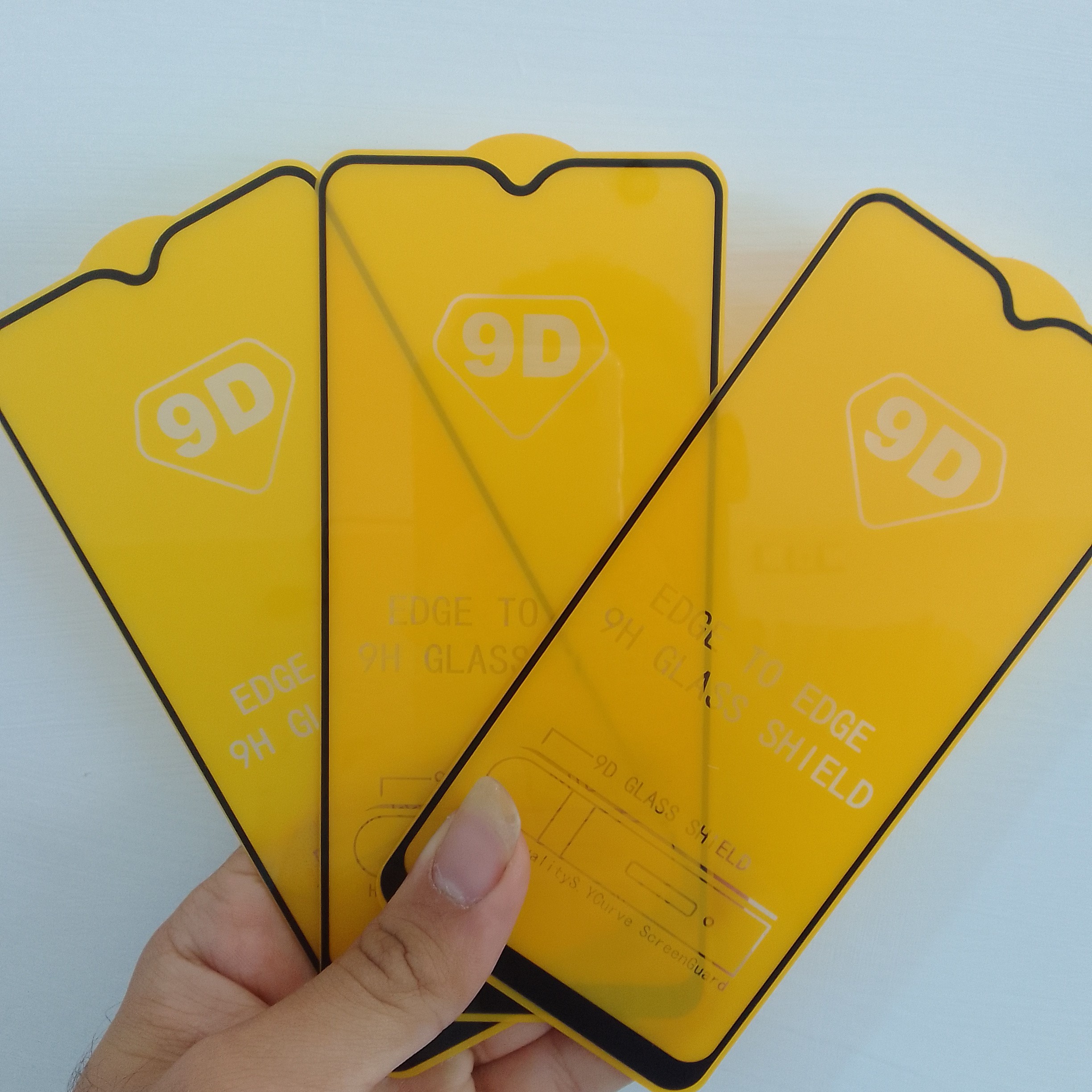 گلس  9d مناسب برای گوشی poco m3