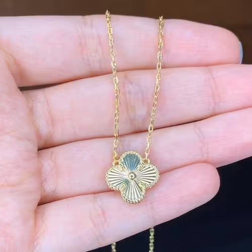 گردنبند زیبای دخترونه نقره اصل عیار 925 آبکاری رادیوم رنگ ثابت