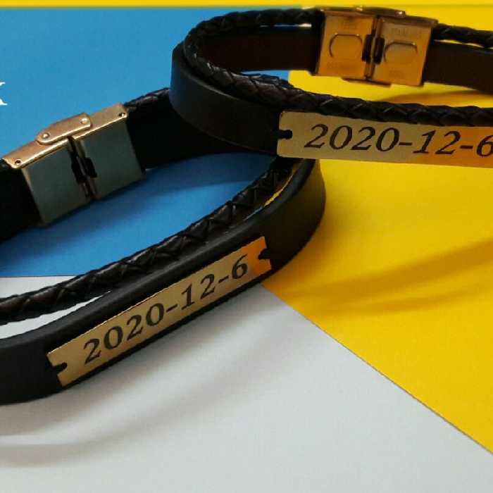 دستبند چرم با پلاک استیل و حک تاریخ ، نام ،...مدنظر شما قابل سفارش(پس کرایه) 