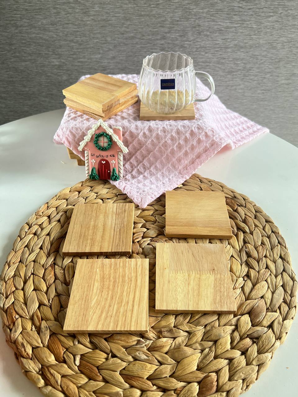 زیرلیوانی چوبی مربع