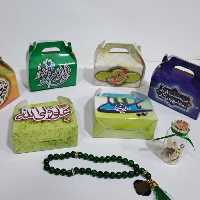 گیفت طرح غدیر شامل تسبیح و شیشه نبات