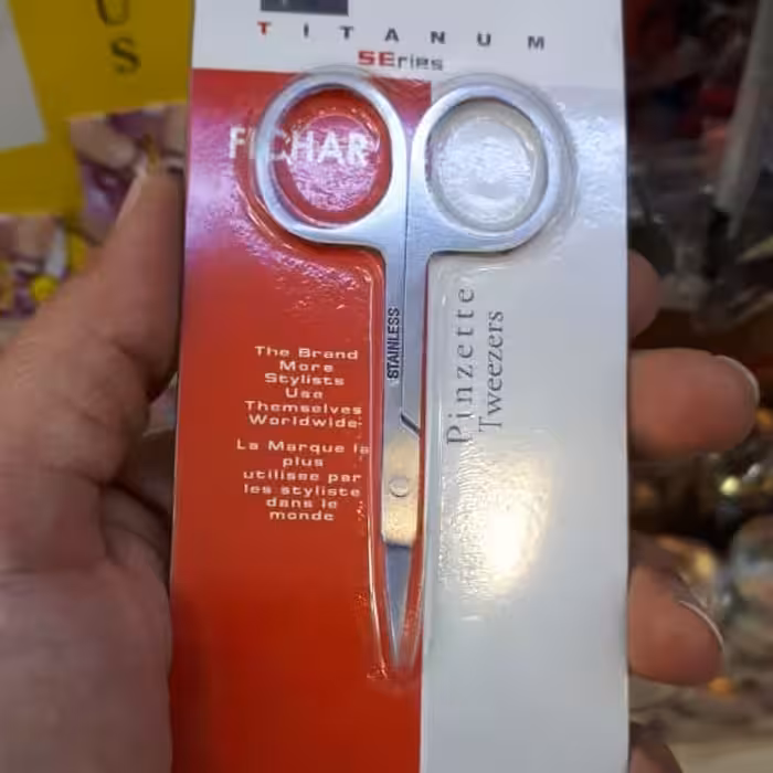 قیچی ابرو فلزی(قبل ثبت حتما موجودی بگیرید )