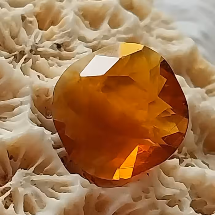 نگین گارنت باگت تراش جواهری  صنعتی 4.05قیراط