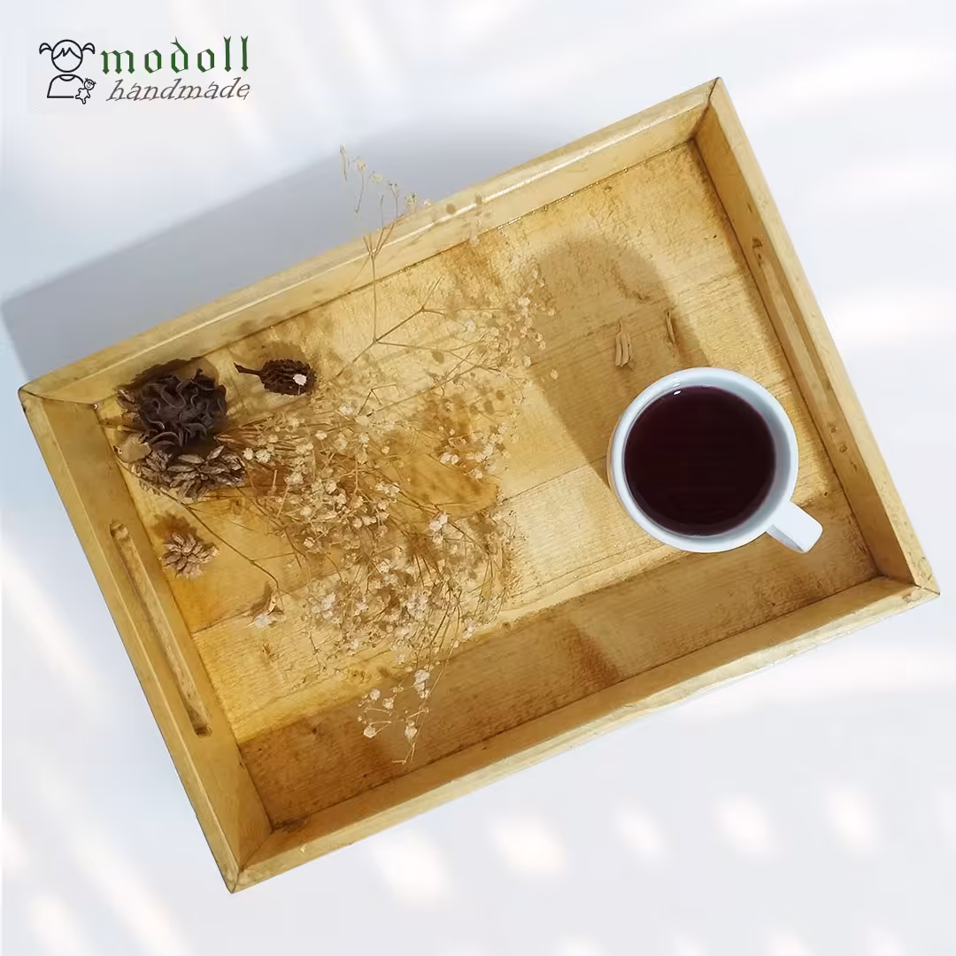 سینی چوبی پذیرایی دست ساز از چوب نراد روسی مدل دسته دار سایز بزرگ کد04