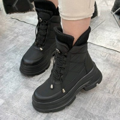 نیم بوت یقه کشی