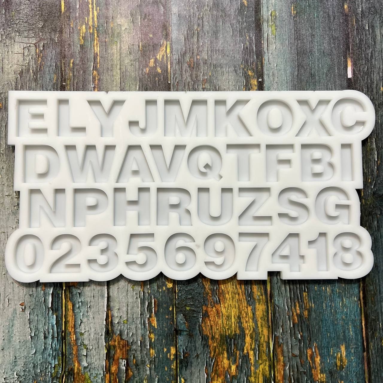 قالب  سیلیکونی حروف کامل و  اعداد هشت میل جدید