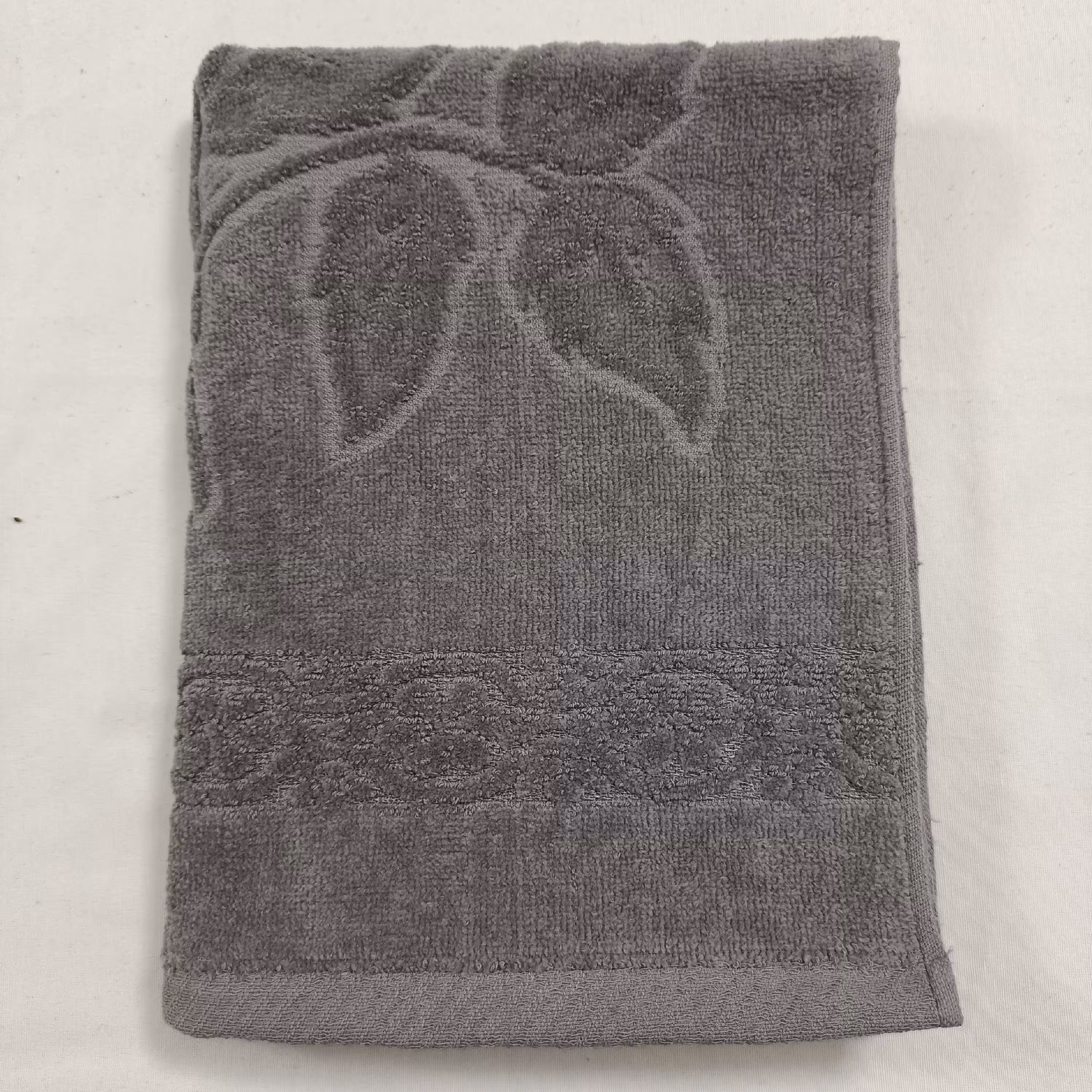 حوله دستی مدل گل رز سایز  40 در 78 سانتیمتر  کد 02