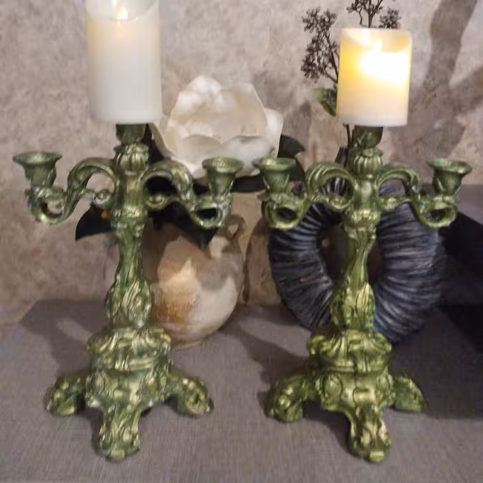 شمعدان پلی استر پتینه شده زیبا  نما فلزی ارتفاع سی و شش سانت قابل اجرا در رنگ و پتینه دلخواه 