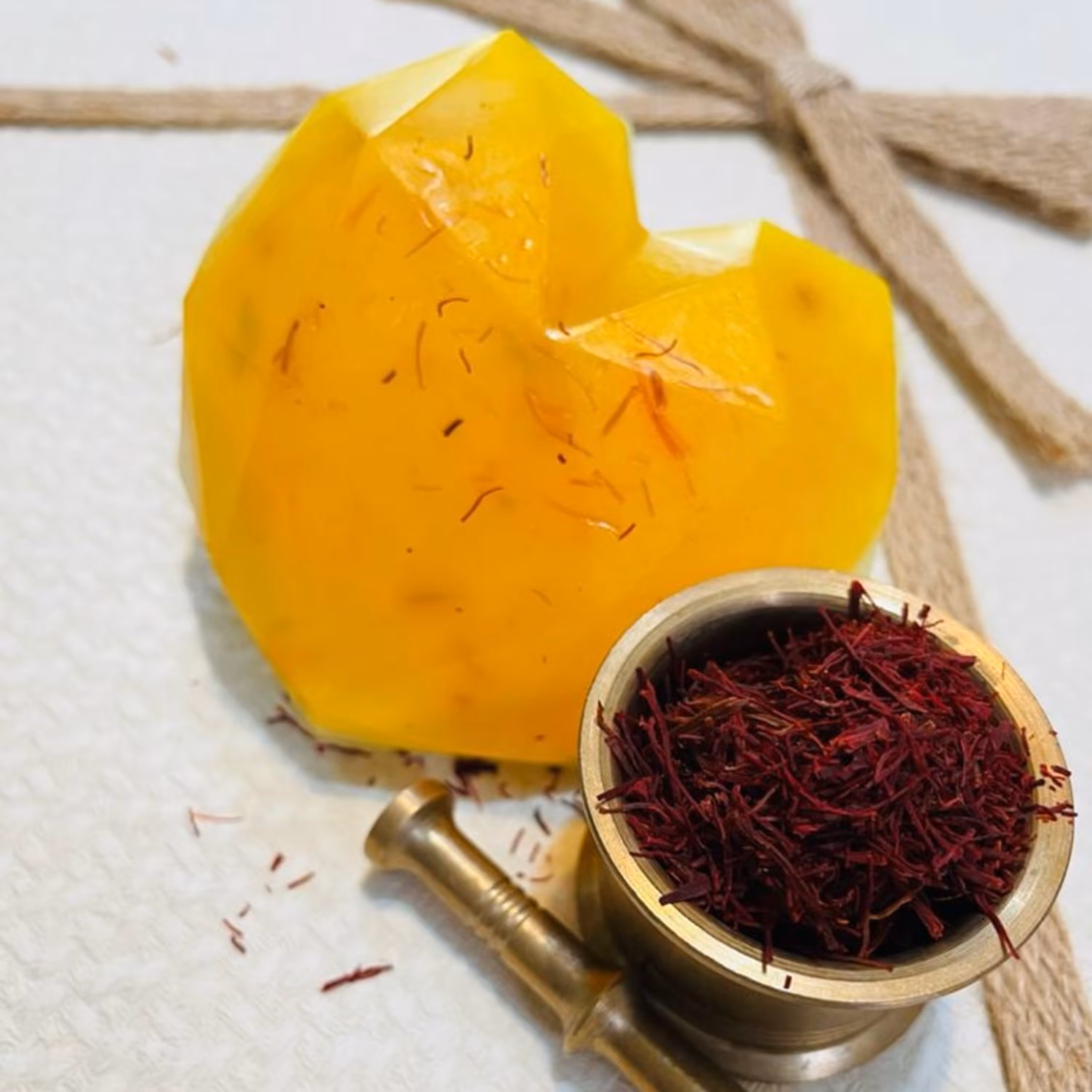 صابون گلیسیرینه زعفران اورگانیک