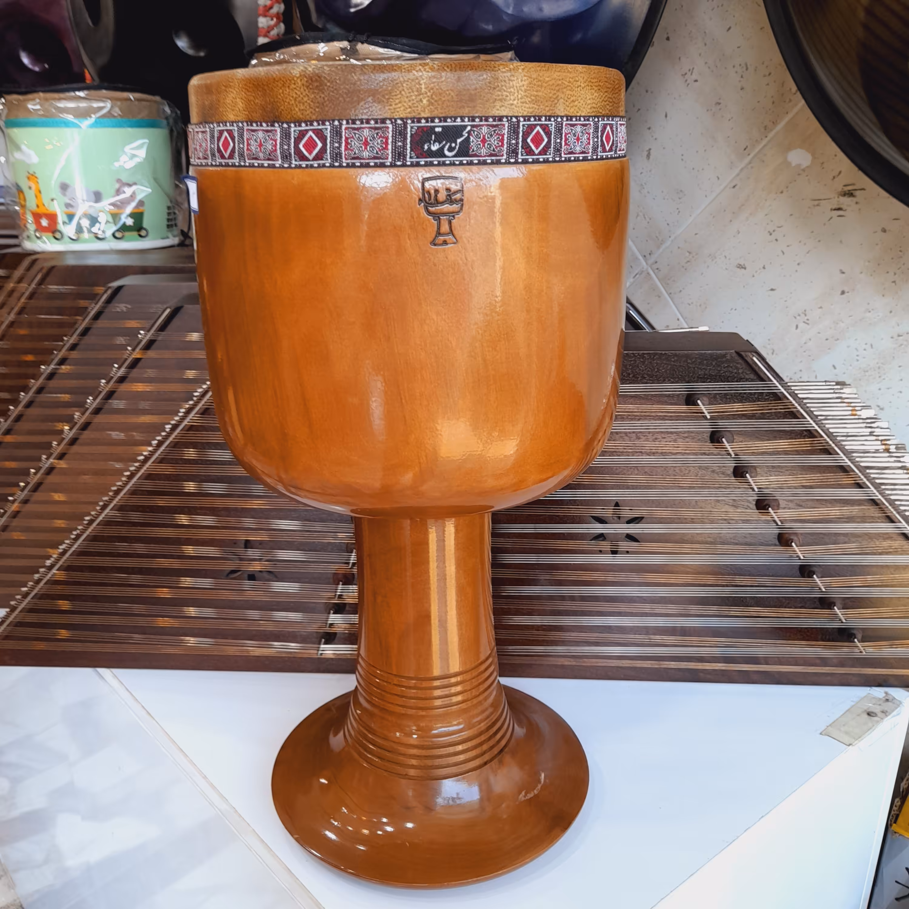 تنبک یک تیکه سقا دولتی با کاور  سایز 21 الی 23