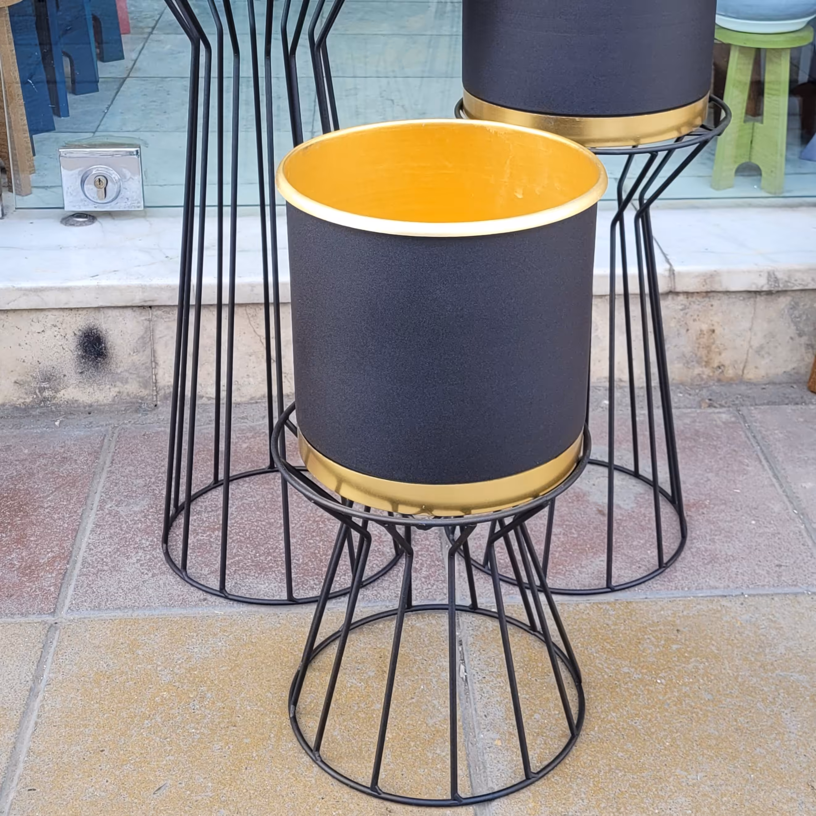 پایه گلدان فلزی