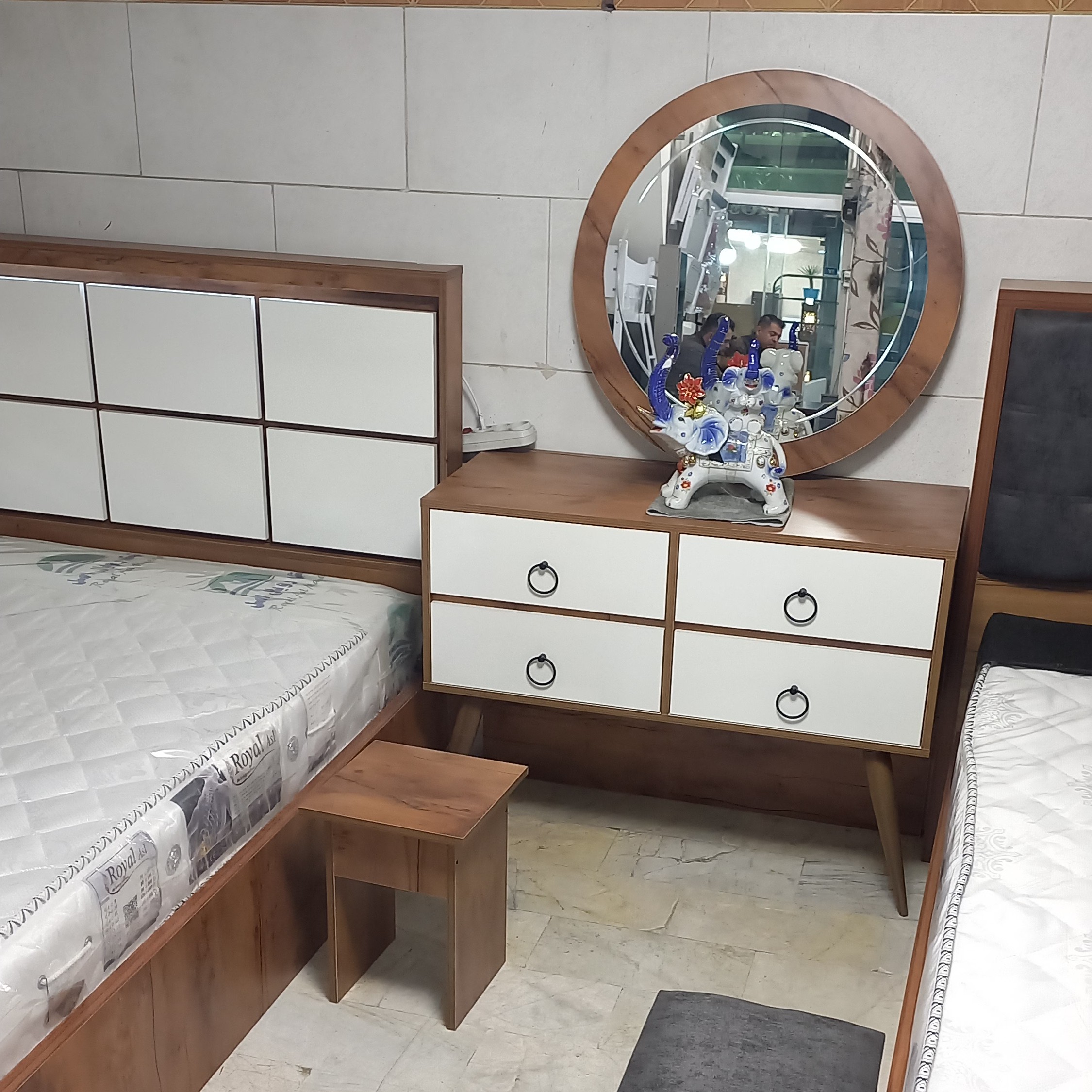 سرویس خواب  2نفره نگین هزینه ارسال به عهده مشتری پس کرایه میباشد