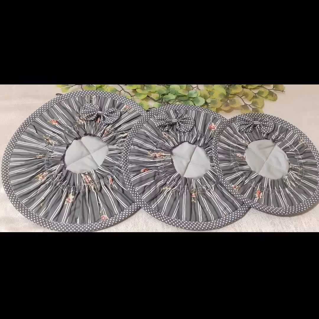 دمکنی دور کش سه سایزی رنگ  طوسی گلدار  پرین ست سایز 33و 27 و 23