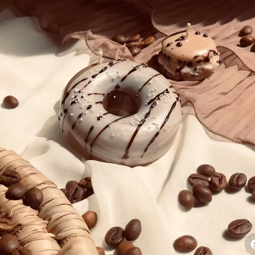 شمع دونات.دونات.خوردنی.شیرینی .کیک .اسلاید کیک.شمع دکوراتیو .تولد .جشن